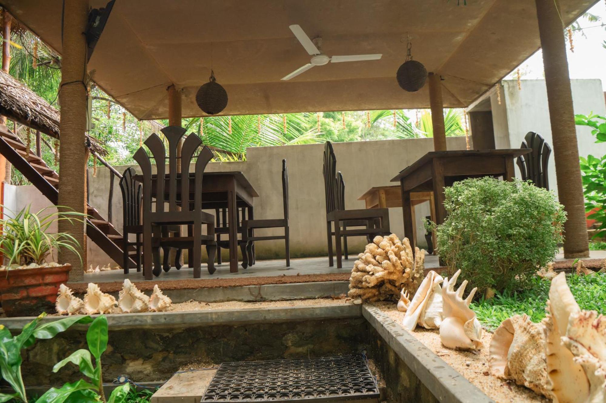 Rekawa Turtle Gate Hotel تانجالي المظهر الخارجي الصورة
