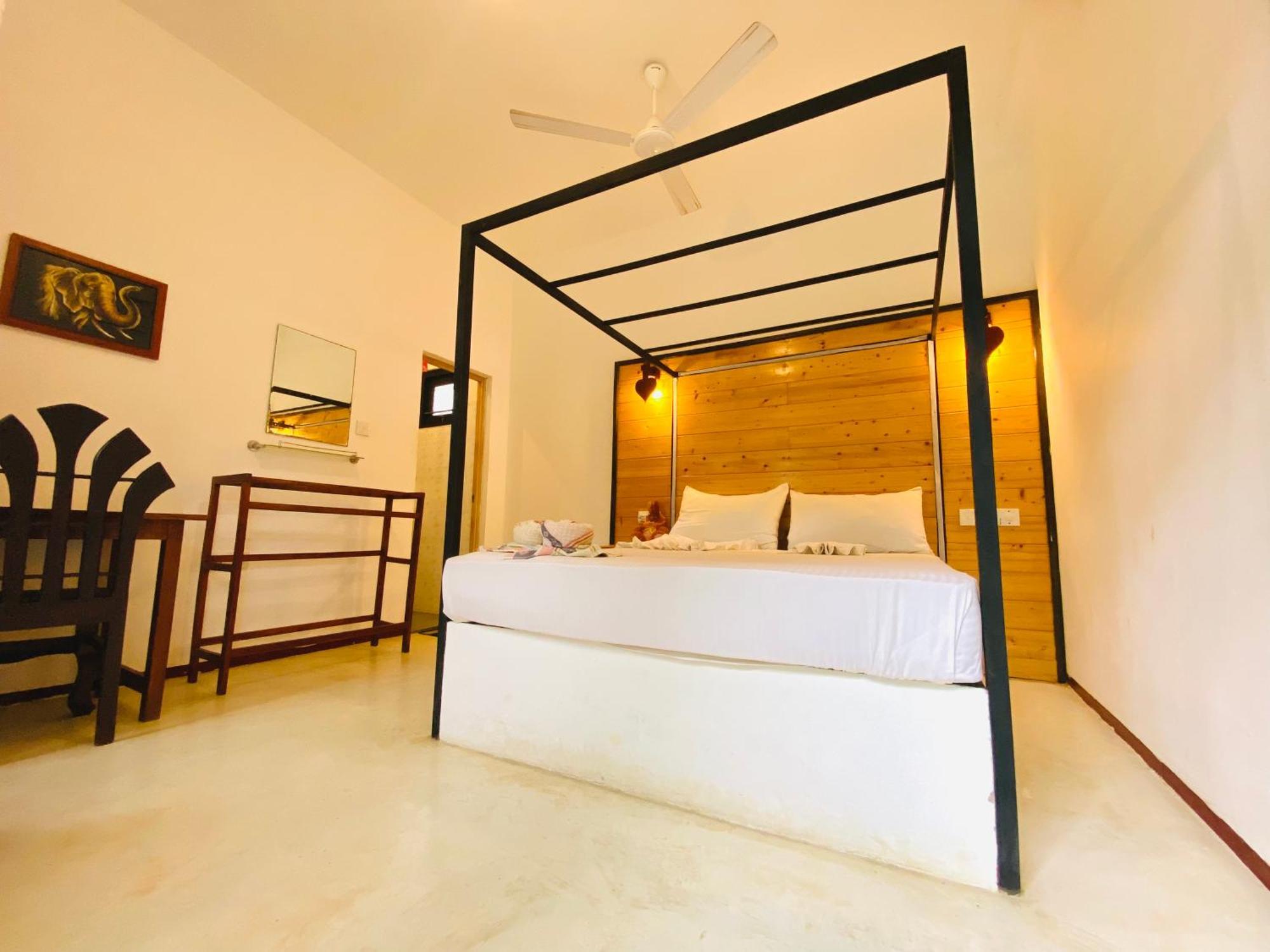 Rekawa Turtle Gate Hotel تانجالي المظهر الخارجي الصورة
