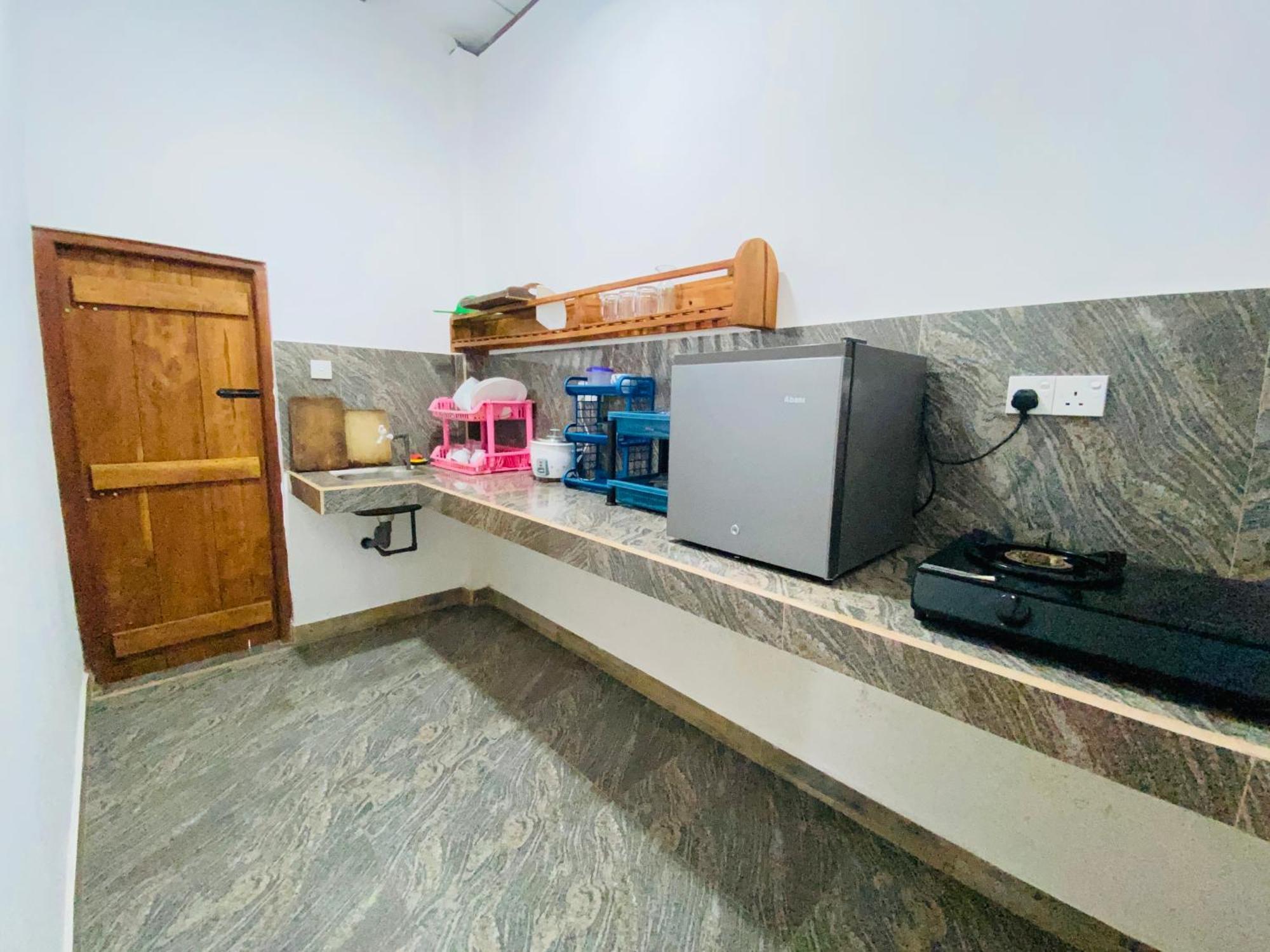 Rekawa Turtle Gate Hotel تانجالي المظهر الخارجي الصورة
