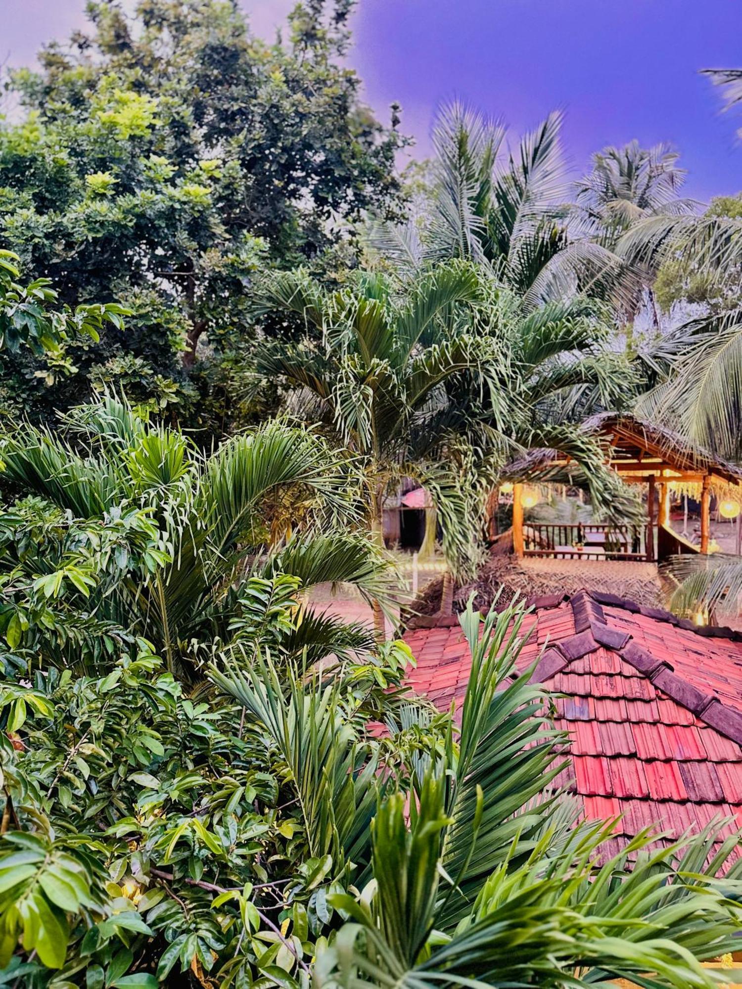 Rekawa Turtle Gate Hotel تانجالي المظهر الخارجي الصورة